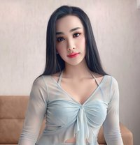 I’m both sweet bottom - Transsexual escort in Abu Dhabi