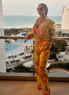 I'm comeback independent - escort in Dubai Photo 7 of 15