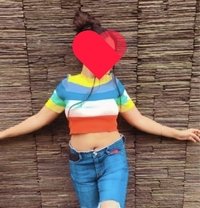 I'm Diksha, 21+ Cute Girl, Real Meeting - puta in Gurgaon Photo 5 of 5