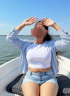 I'm here for short duration - escort in Hyderabad Photo 3 of 5