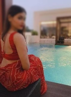 I'm Hot Girl in Saree Here to Make U Wet - puta in Hyderabad Photo 2 of 5