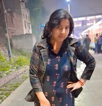 🦋Im housewife cam show sex🦋 - escort in New Delhi