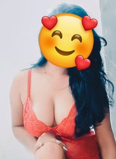 I'm Jiya, Live Cam Show n Real Meet - puta in New Delhi Photo 18 of 19