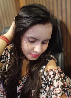 I'm kanika college girl escort service - escort in New Delhi Photo 3 of 6