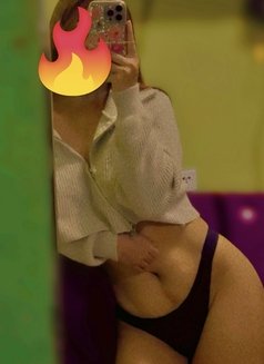 I’m lady name Aliza - escort in Muscat Photo 7 of 14