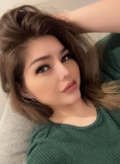 Nouf from Malaysia lady - escort in Riyadh Photo 5 of 9