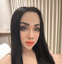 I’m Mena Ladyboy good both 🇹🇭 - Transsexual adult performer in Riyadh