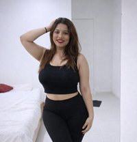 Im Monika - escort in Pune