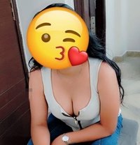 I'm Niharika Alone Girl, Real Meet & Cam - puta in New Delhi
