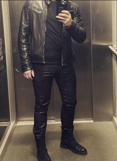 I'm professional male escort 24hrs avbl - Male escort in New Delhi Photo 4 of 4