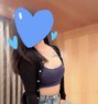 Im Real Independent Girl Meet & Cam - puta in Mumbai Photo 1 of 2