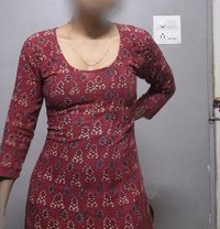 Im Riya pro Model for Private Meet-up - escort in Chennai