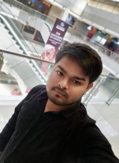 I'm rohit - Male escort in Pune Photo 9 of 10