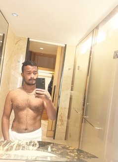 I'm Santhu - Acompañantes masculino in Bangalore Photo 2 of 3