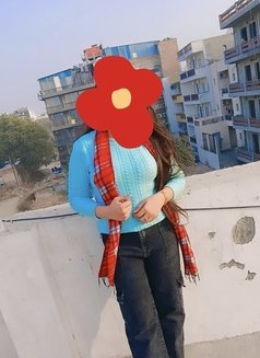 I'm Shruti Independent Girl Real Meeting - puta in Gurgaon Photo 1 of 4