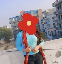 I'm Shruti Independent Girl Real Meeting - puta in Noida