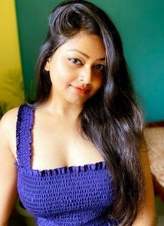 I M Simmi Real Meet Service - escort in Pune Photo 3 of 4