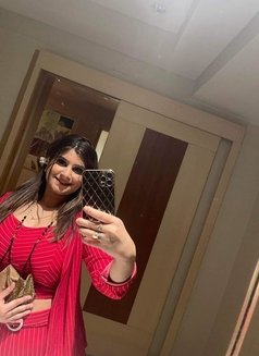 I 'm sonali ready for visit at hotel - escort in New Delhi Photo 1 of 3