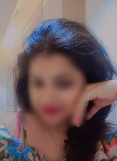 I'm Tiyu Sen - escort in Kolkata Photo 3 of 6