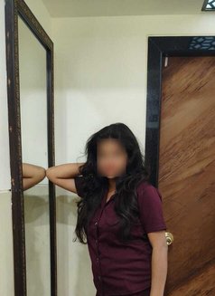 I'm Tiyu Sen - escort in Kolkata Photo 5 of 6