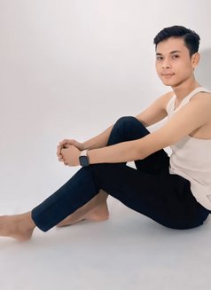 I'm Topan - Male escort in Jakarta Photo 2 of 5