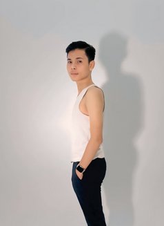 I'm Topan - Male escort in Jakarta Photo 3 of 5