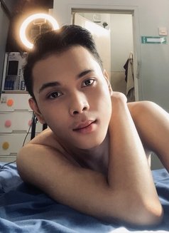 I'm Topan - Male escort in Jakarta Photo 2 of 5