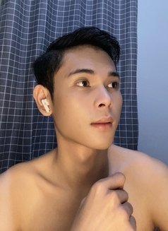 I'm Topan - Male escort in Jakarta Photo 5 of 5