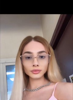 Mila - Transsexual escort in Dubai Photo 6 of 8
