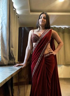 𝚞𝚛𝚟𝚊𝚜𝚑i silk - Transsexual escort in Hyderabad Photo 29 of 30