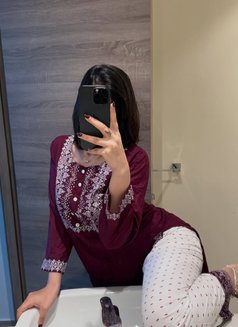 I Slave Am Here I'm Independent Miss - dominatrix in Hyderabad Photo 5 of 6