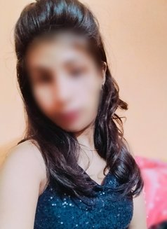 I'm Ragini (Cam Show & meeting)🥀 - puta in Pune Photo 3 of 4