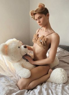 İvan - Male escort in Riyadh Photo 1 of 11