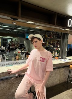 İvan - Male escort in Jeddah Photo 16 of 16