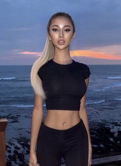 I will make your night like a dream - Transsexual escort in Bali Photo 29 of 30