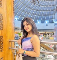 I wish to make you extremely happy by my - puta in Kolkata Photo 1 of 6