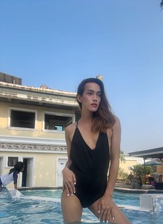 Iam Chloe - Transsexual escort in Manila Photo 3 of 11