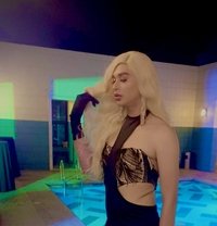 Iam Paris - Acompañantes transexual in Hong Kong