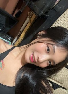 Iamjilliang - puta in Makati City Photo 6 of 6