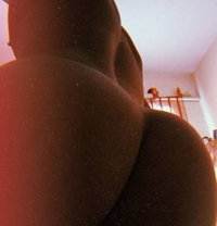 Ian - Transsexual escort in Nairobi