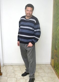 Ian Sammut - Male escort in Malta Photo 2 of 6