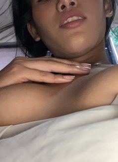 Iarth Moreno - Transsexual escort in Angeles City Photo 6 of 8