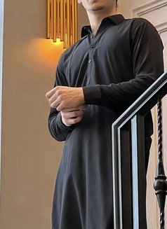 Ibitisam Sheikh, Ibi - Male escort in Lahore Photo 1 of 3