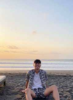 Ibnoe - Male escort in Bali Photo 6 of 6