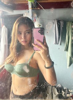 Ice Miller - adult performer in Manila Photo 2 of 4