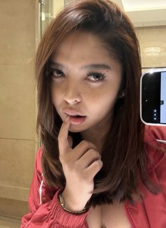 Ice Miller - Intérprete de adultos in Manila Photo 4 of 7