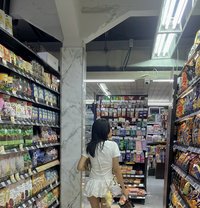 Ice So Late - puta in Bangkok