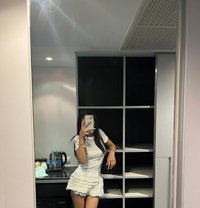 Ice So Late - puta in Bangkok