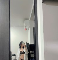 Ice za - escort in Bangkok
