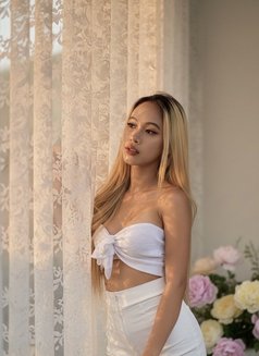 Ice - masseuse in Phuket Photo 1 of 8